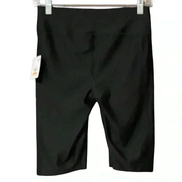 Puma Attitude Shorts Women’s Small Black Bike Cycling Outdoors Spring Summer NWT - Picture 3 of 6
